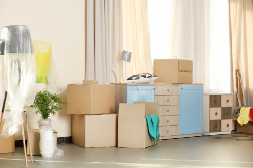 Secure short-term storage units in Bermondsey for temporary personal and business items
