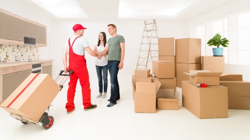 Efficient local removals vehicle for Bermondsey moving jobs